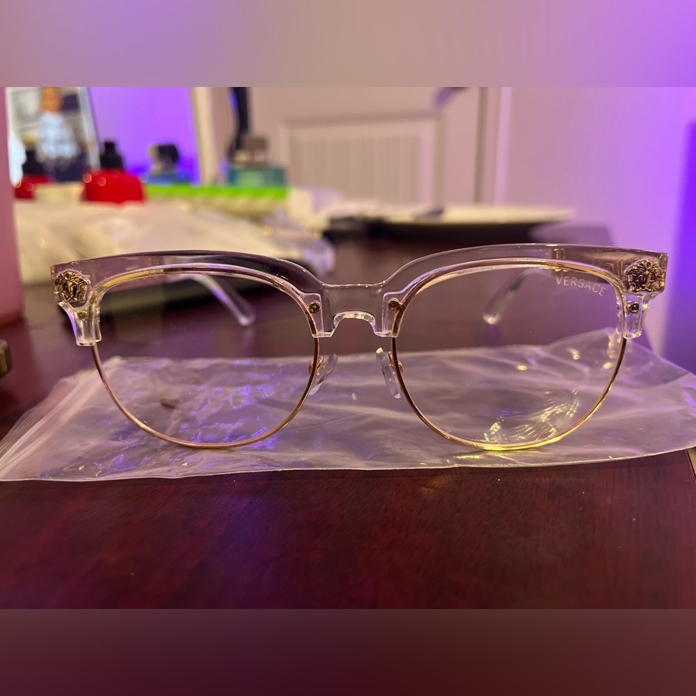 #Versace Transparent & gold clear lense glasses 🔥🔥✅